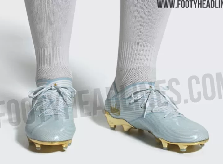 Adidas messi gold on sale boots