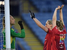 Man United Women slammed for "embarrassing" tactic in 2-0 WSL win over Leicester