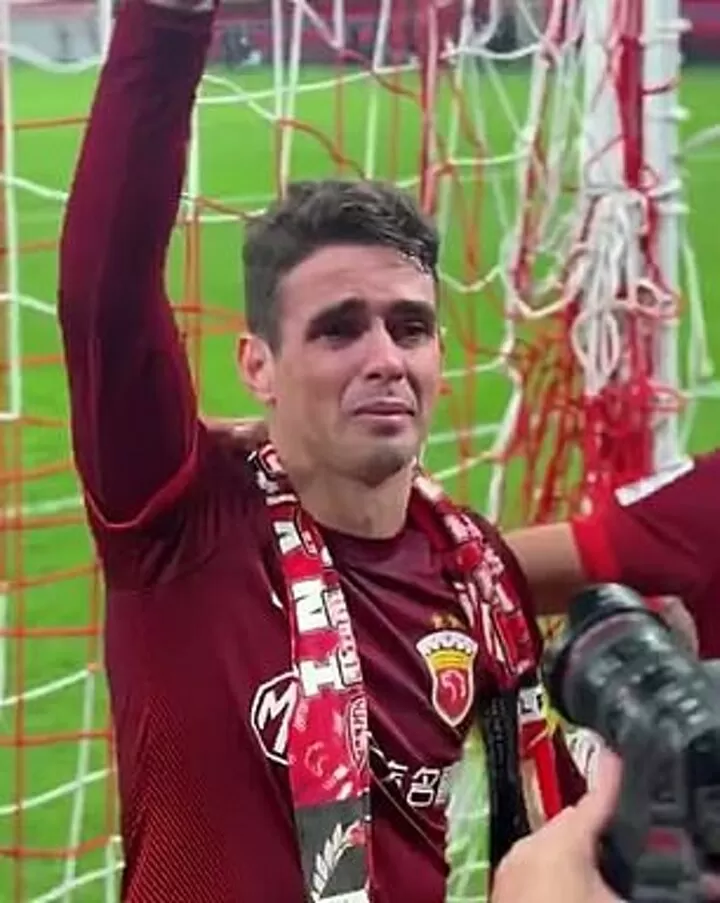 Oscar usará a camisa 8 no São Paulo