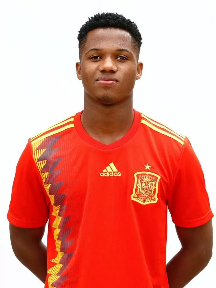 Ansu Fati Has Already Posed In His Spain Shirt All Football