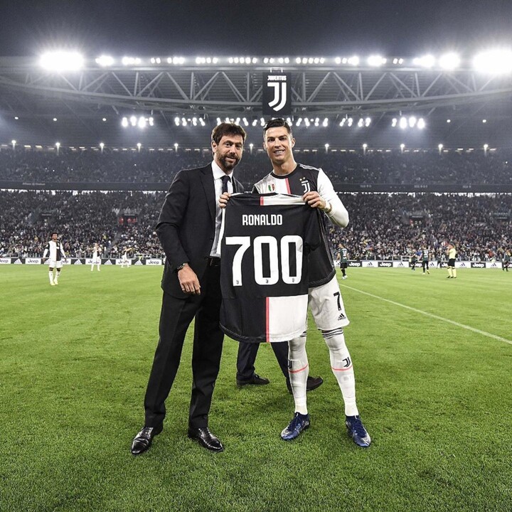 Cristiano Ronaldo handed commemorative shirt after scoring 700th