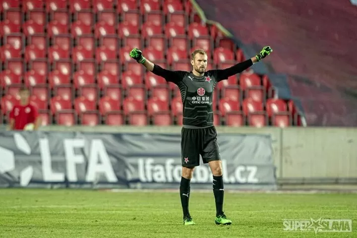 Slavia prague goalkeeper hi-res stock photography and images - Alamy