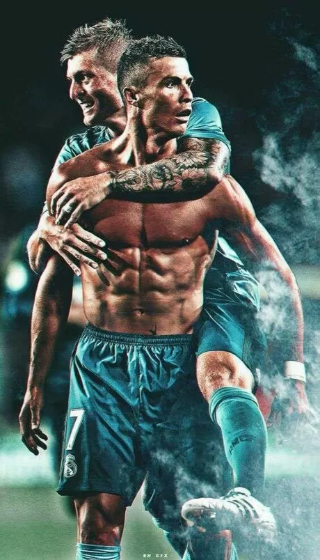 CR7 resalutes Schwarzenegger you re only one after being hailed