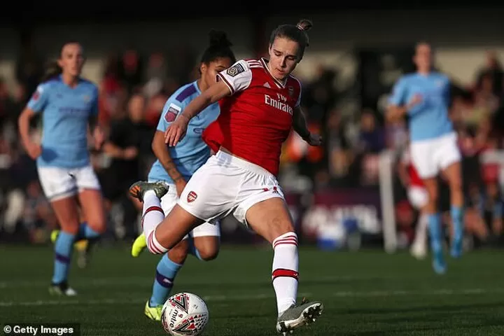 Arsenal Women 1 0 Man City Women City Throw Away Chance To Go 6 Points Clear All Football