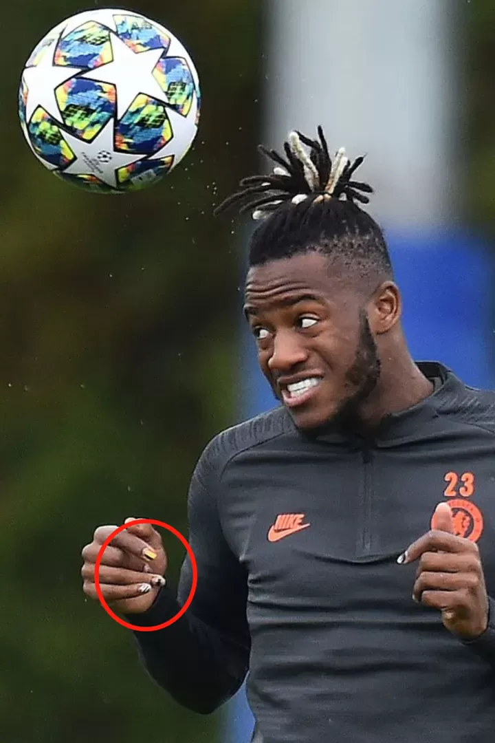 Batshuayi Paints His Nails With Smiley Face Batman Logo Belgium Flag All Football They are used predominately to enhance an outfit or brighten an everyday look. batshuayi paints his nails with smiley