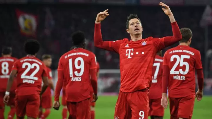 Rummenigge Lewy Can Reach Muller Record For 40 Bundesliga Goals In One Season All Football