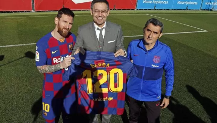 Barcelona 120 years jersey sales