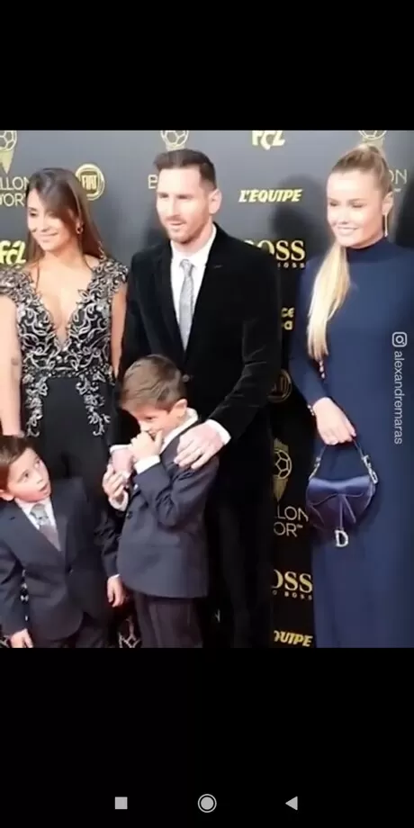 De Jong S Girlfriend Dedicates A Message Of Admiration To Messi S Wife Antonela All Football
