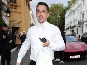 Gary Neville Ungkap Tiga Posisi Krusial yang Harus Diperkuat Arsenal