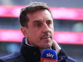 Neville claims Arsenal will 'let fans down' if they don't sign 2 players