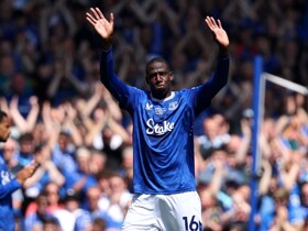 Doucoure confirms his Everton departure