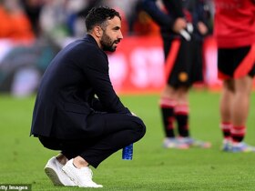 Gary Neville directly calls out Amorim and Shaw for the major problems
