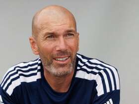 Zinédine Zidane appelé à la rescousse par Soprano