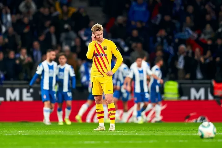 Espanyol 2 2 Barca Suarez S Goal Assist Not Enough For Win De Jong Sent Off All Football