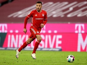 MU Kini Dikaitkan dengan Gelandang Lyon