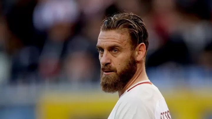 Soccer: Roma legend De Rossi takes over at Serie B Spal - English 