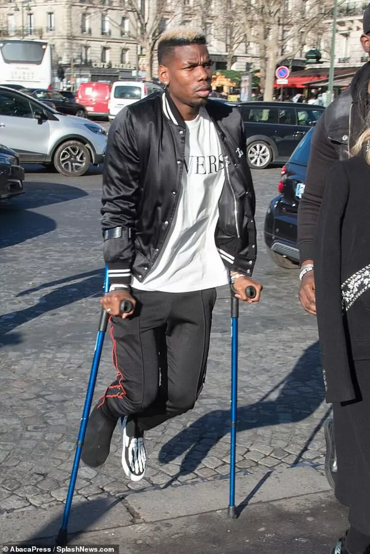 Paul Pogba on crutches in London after Paris trip while Man Utd prep for  Liverpool - Daily Star