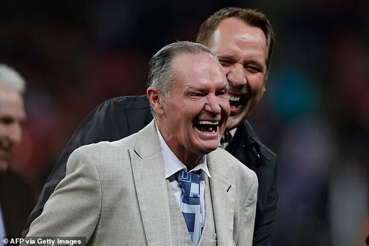 Paul deals gascoigne now