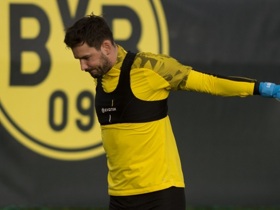 Dortmund-PSG: Le drôle de rituel d'avant-match du gardien, Roman Bürki