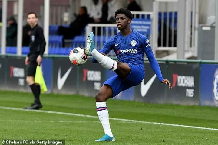 Bayern Psg And Ajax Keen To Sign Chelsea S Teenage Winger Illing Junior All Football