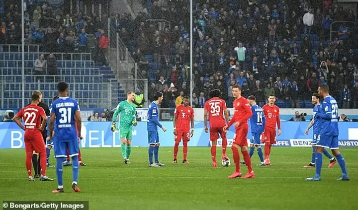 Hoffenheim 0 6 Bayern Munich Win For Bayern But Game Halted After