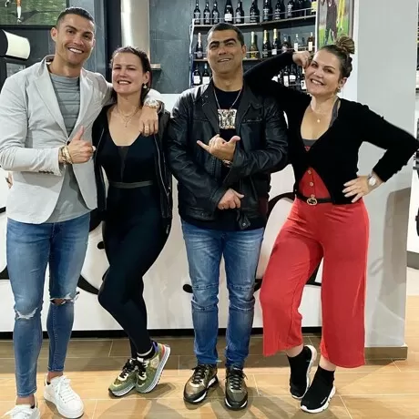 Family Time Ronaldo Shares A Precious Moment With Brother And Sisters All Football
