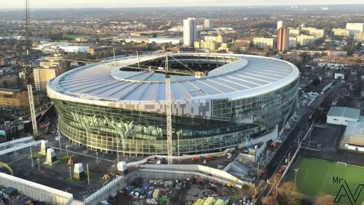 Online Tour Travel Into London S Famous Football Stadiums And Their Posh City All Football