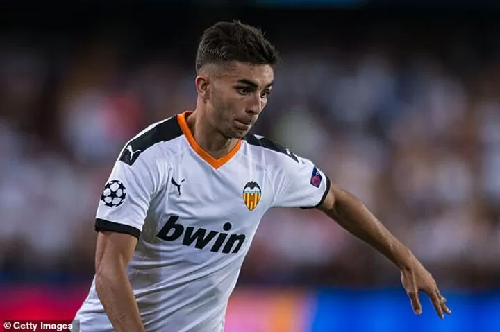 Valencia Put 36m Price Tag On Arsenal Target Carlos Soler All Football