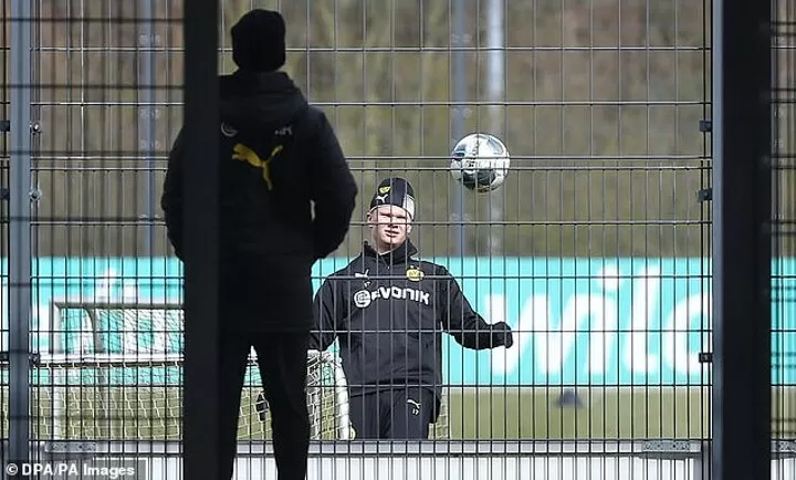 Haaland And Dortmund Stars Return To Training In Pairs Amid