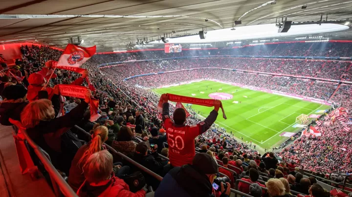 Online Tour Pop Into Bayern S Home Allianz Arena The Classical