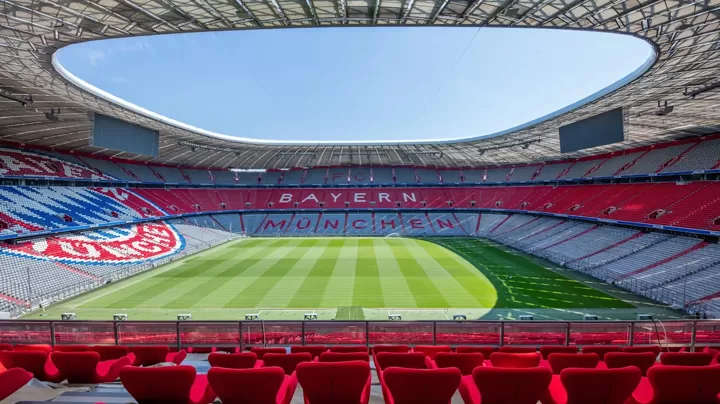 Online Tour Pop Into Bayern S Home Allianz Arena The Classical City Munich All Football