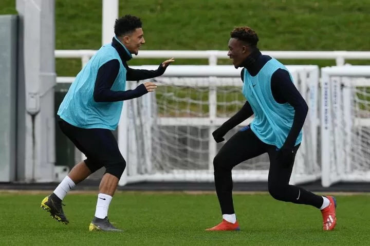 I M Waiting For You Cho Calls Out England Teammate Sancho For Fifa Showdown All Football