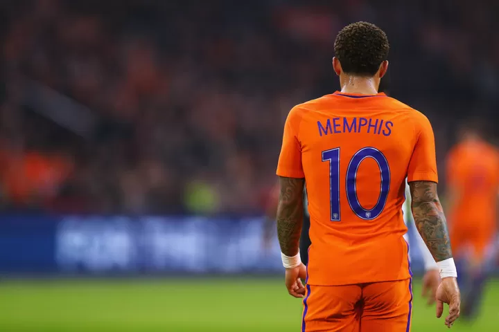 Milan Could Go Back In For Depay As He Would Appeal To Rangnick S Project Tmw All Football