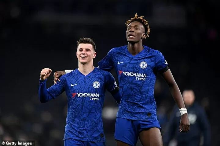 Chelsea Duo Abraham And Mount Mock Each Other In Hilarious Facial Hair Battle All Football