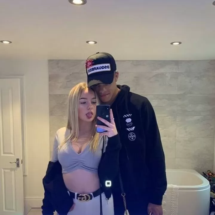 Utd Star Greenwood Splits From Model Girlfriend Robson In Coronavirus Lockdown All Football