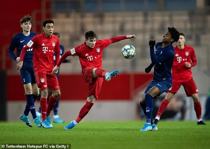 Tottenham Interested In Signing American Brothers Taylor And Zach Booth Mail All Football