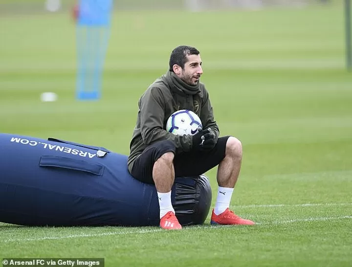 Arsenal's Henrikh Mkhitaryan keen to complete a permanent move to Roma