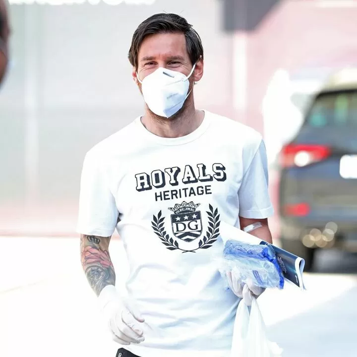 Messi And Hazard Wear Masks And Gloves As Real Madrid And