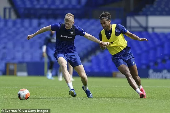 Everton S 17 Year Old Defender Jarrad Branthwaite Could Make Squad Against Reds All Football