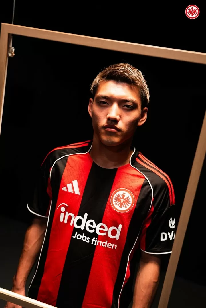 OFFICIAL: Eintracht Frankfurt sign Ritsu Doan from Freiburg until