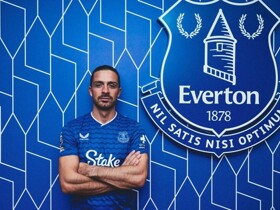 Rooney dan Gascoigne Alasan Jack Grealish Pilih Nomor 18 di Everton