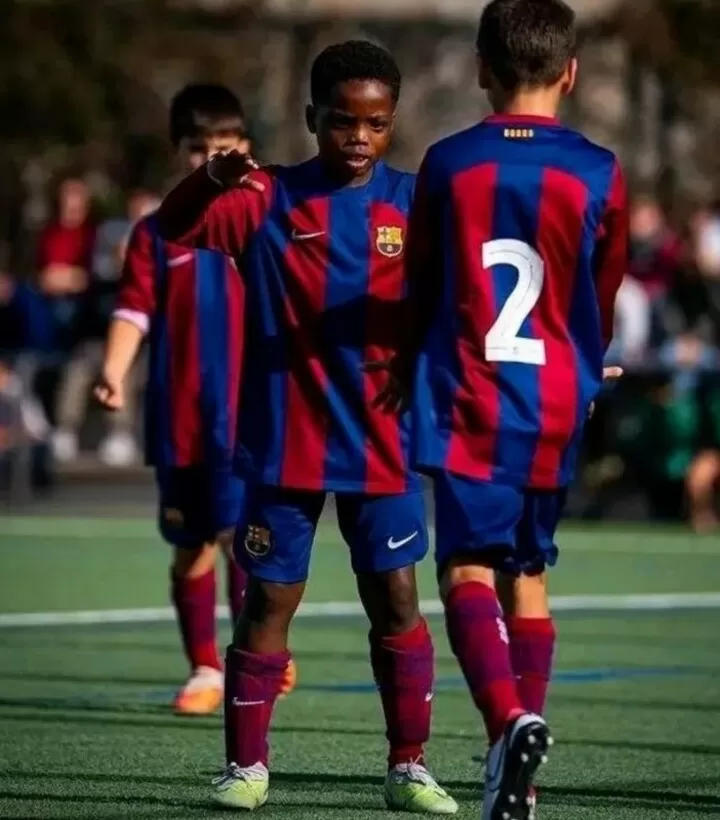 Barca trình làng thần đồng 11 tuổi không thua kém gì Yamal 2 Barcelona wonderkid Ejiofor, 11, scored astonishing 145 goals in 52 games |  All Football