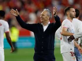 Joaquín Caparrós cumple 70 años con su Sevilla resurgiendo