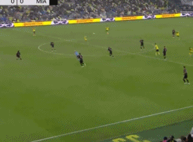 半场：纳什维尔2-0迈阿密国际，乔希-鲍尔破门，瑟里奇点射
