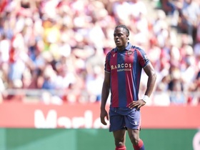 Real Madrid Siap Bersaing dengan Barcelona Dapatkan Etta Eyong