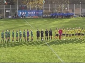 邮报：爱尔兰U19女足比赛前，现场却误放了英国国歌