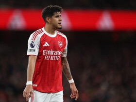 TA: Arsenal not eager to sell players in winter; May buy out Hincapie next June
