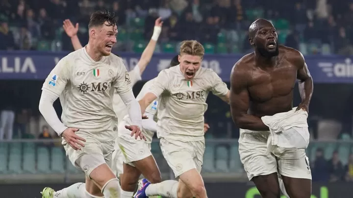 Verona 1-2 Napoli: Emotional Lukaku off the mark with last-gasp winner| All Football