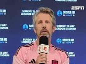 Van de Sar rates "world-class" goalkeepers: Onana, Neuer in, Raya not included