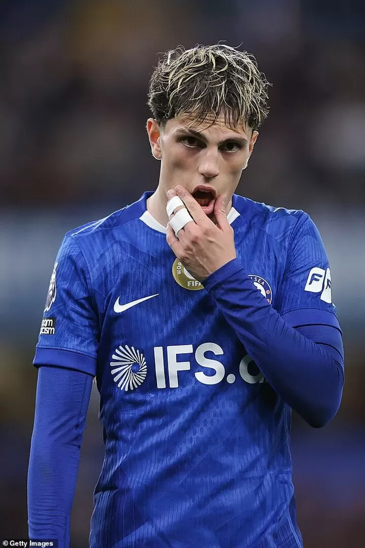 Shaw leads taunts with INS dig while players give Garnacho the